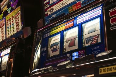 Bet controls and spin interface Spin controls and bet-level selector